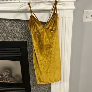 Dress the population collar with cosmo gold velvet sz S